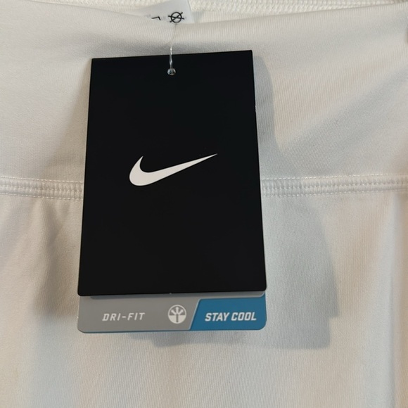 NWT Women’s Nike Dri-Fit White Polyester & Spandex Golf Tennis’s Skort Size M - Picture 3 of 8